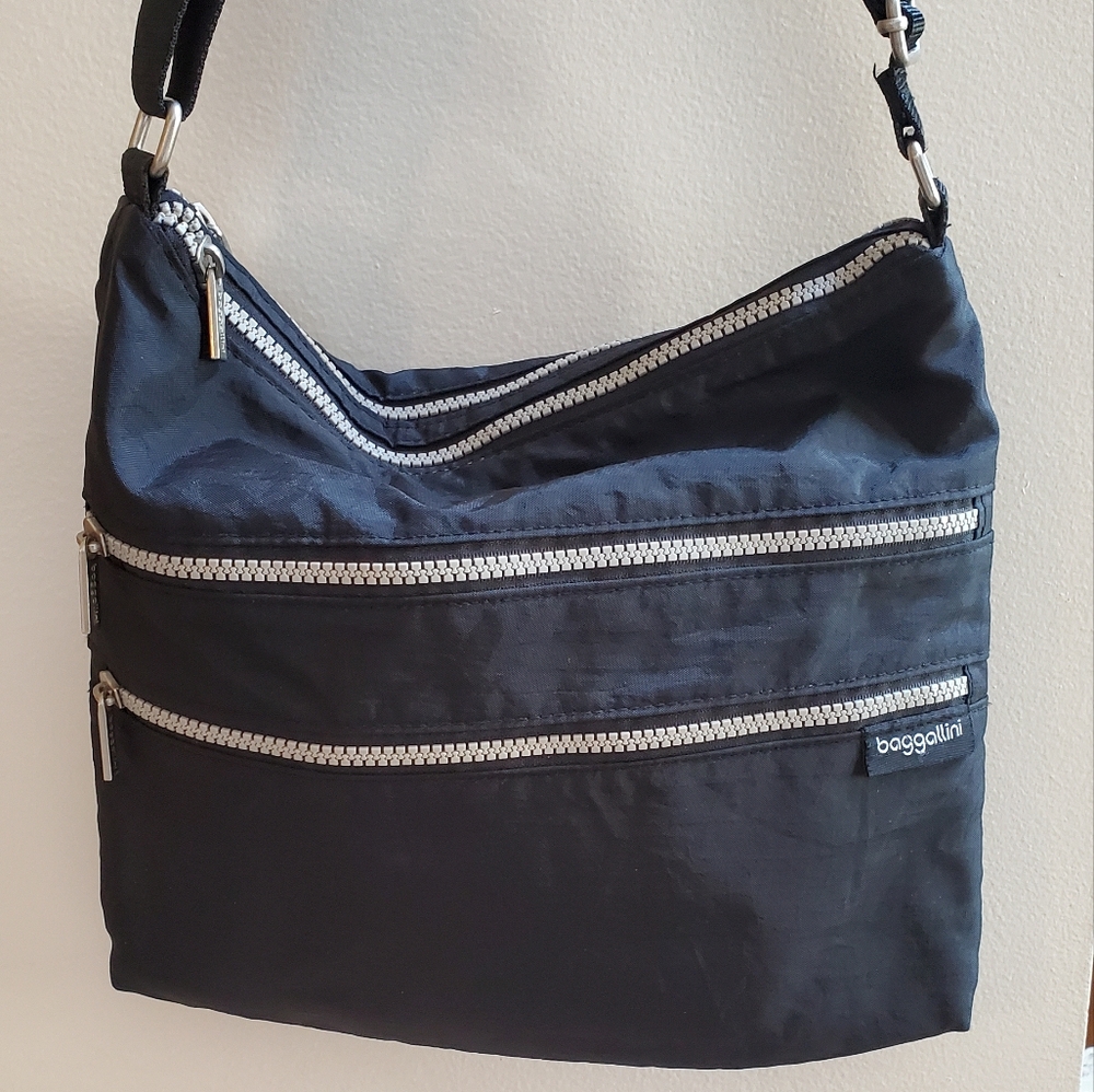 Bagallini Purse